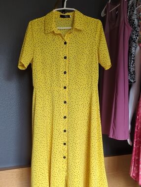 Yellow Polka Dot Button-Front Midi Dress PTP 20